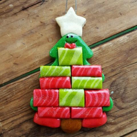 Tis The Season Christmas Ornaments Christmas Tree With Packages Large Family Ornament